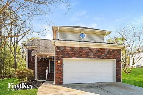 811 Willow Ln Photo 1