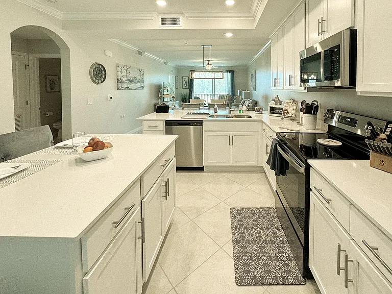 6034 National Blvd #535 — Photo 7