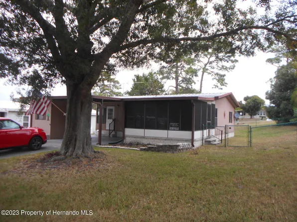 8028 Dellrose Ave, Brooksville, FL 34613