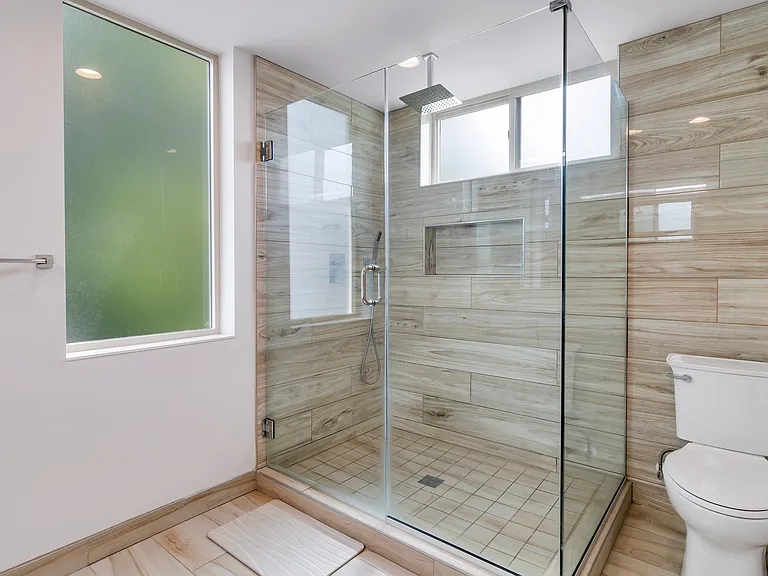 5618A California Ave SW — Photo 12