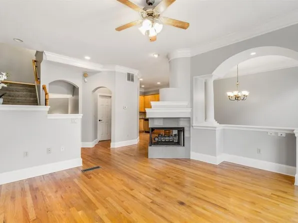 331 Carpenter Dr APT 8, Sandy Springs, GA 30328