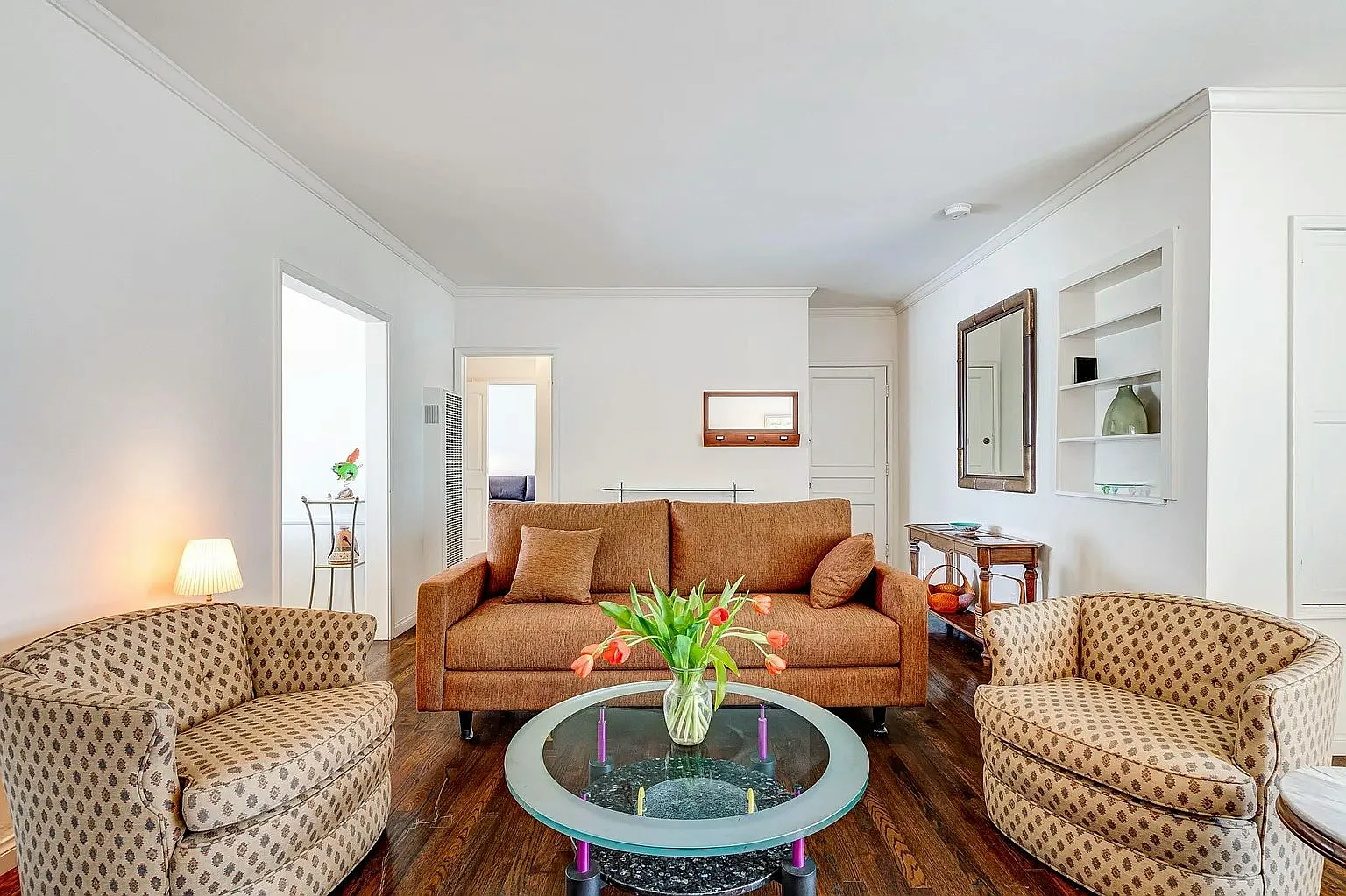 1254 Devon Avenue, Unit 1254 — Photo 1
