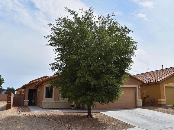 2nd image of 107 S Beyerville Pl