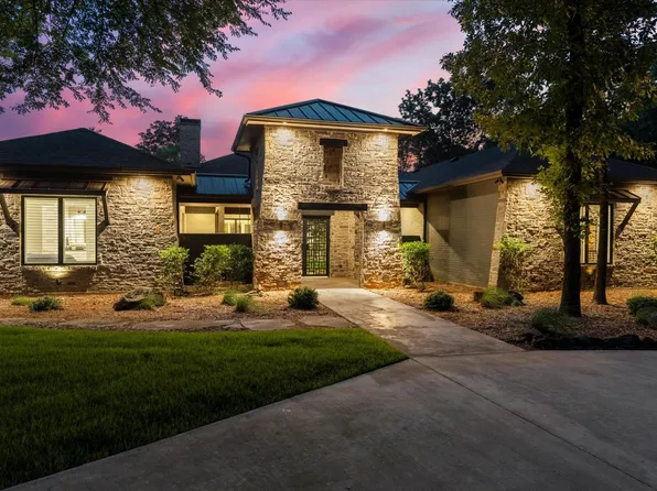 207 Sandpiper Dr, Mabank, TX 75156