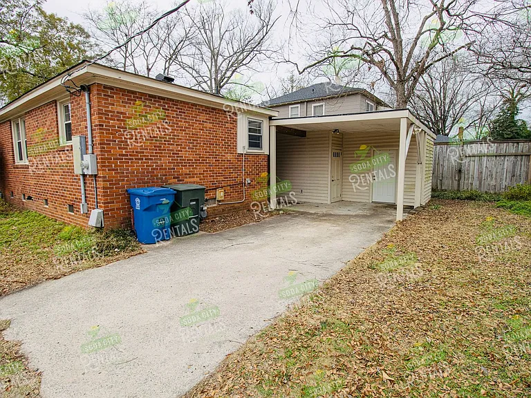 2829 Duncan St — Photo 23