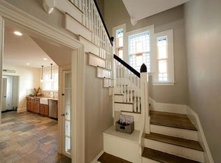 14 Dartmouth St, Somerville, MA 02145