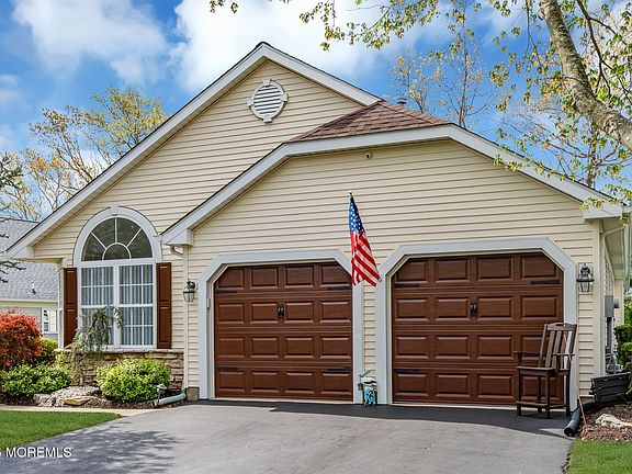 4th image of 6 Pine Valley Road