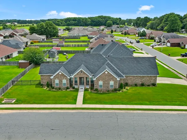 13801 Chesterfield Cir, N Little Rock, AR 72117