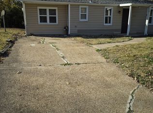 6135 Emerald Ave, Saint Louis, MO 63135