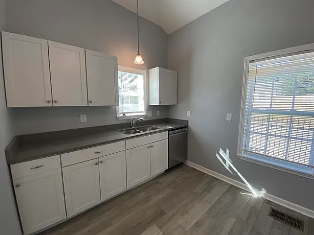 1074 S Barksdale St #1074 — Photo 5