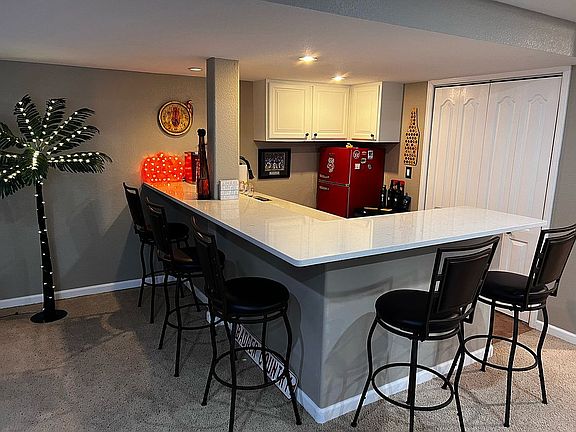 5th image of 2775 Middlebury Dr