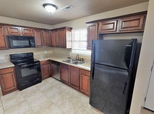 4454 W Wedington Dr, Fayetteville, AR 72704