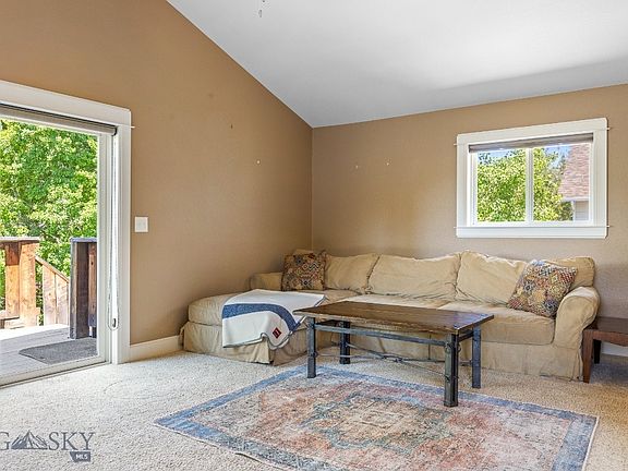 5th image of 305 N Pondera Ave