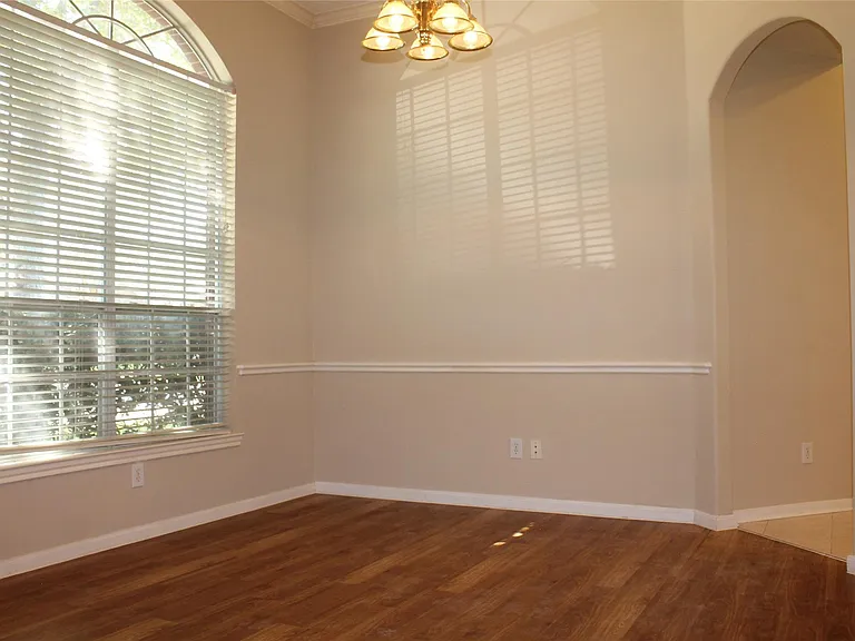 3623 Chatwood Dr — Photo 4