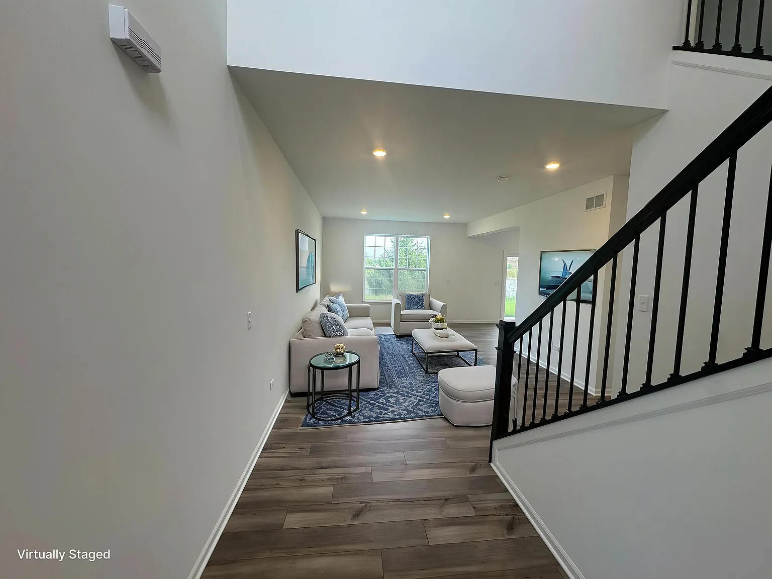 3 bed, 2.5 bath, 1701 sqft, $2,875 — Photo 4