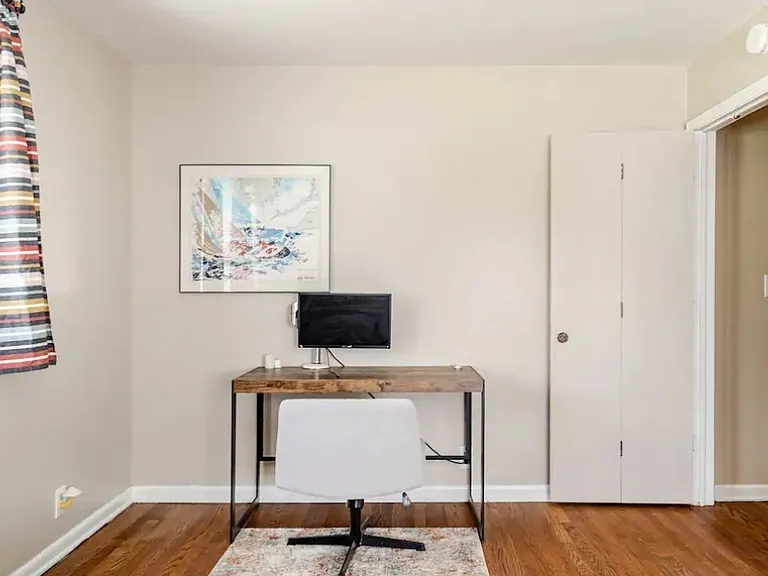 Secondary bedroom