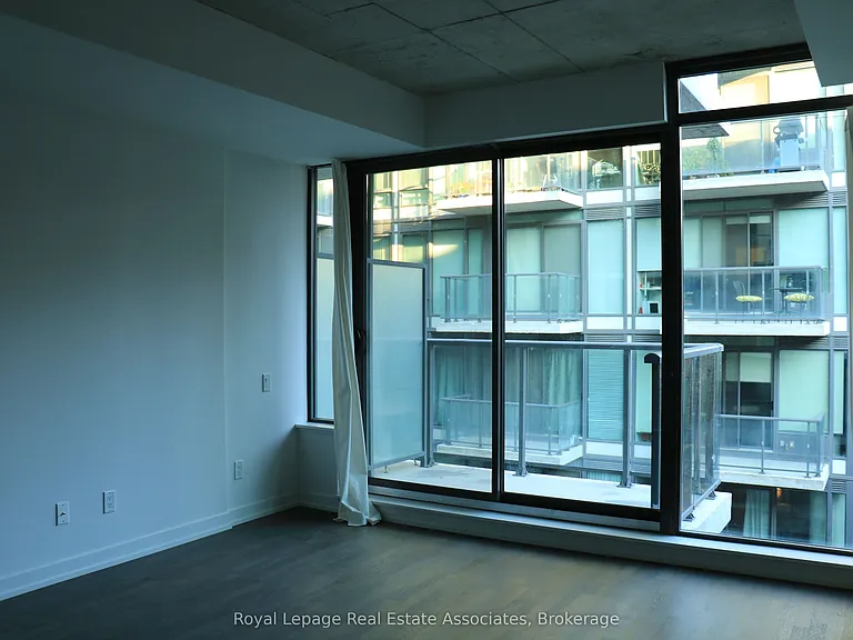 461 Adelaide St W #439 — Photo 7