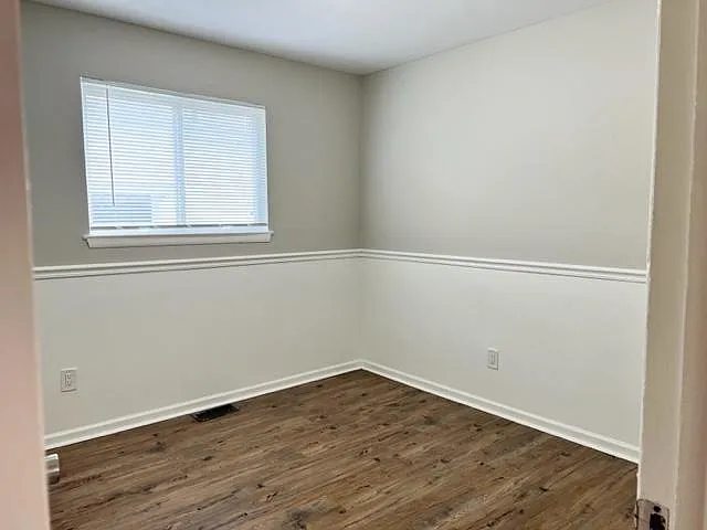 684 E Mapledale Ave — Photo 8
