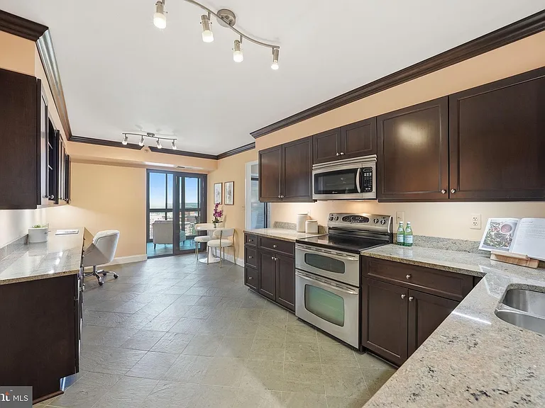 1600 N Oak St #1410 — Photo 18