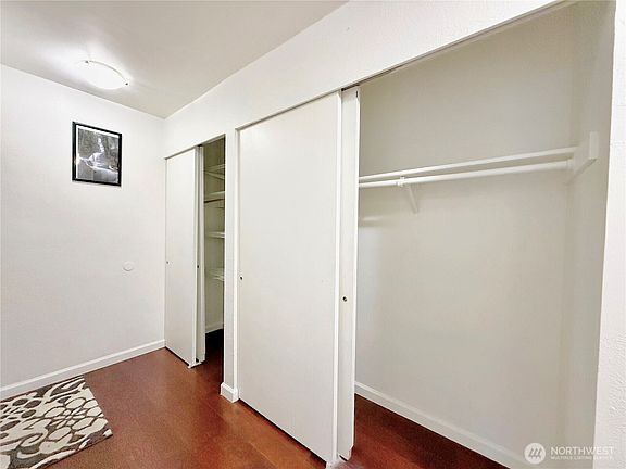5th image of 3513 S 160th Street #B4
