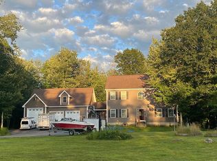 59 Yeaton Hill Rd, Springvale, ME 04083