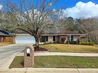 1908 Joshua Dr, Cantonment, FL 32533