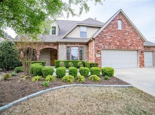 704 SW Glen Arbor Ave, Bentonville, AR 72712