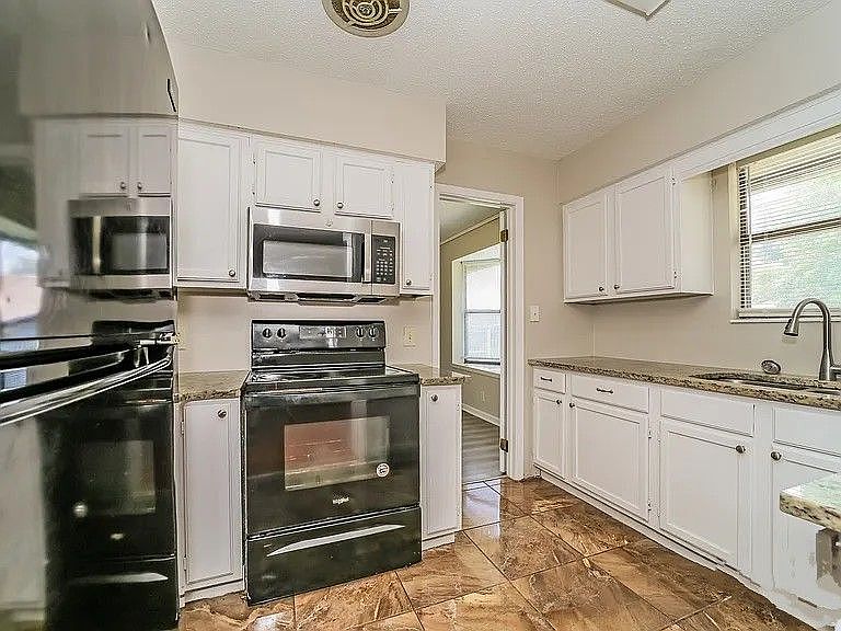 1st image of 7862 Dwyer Dr