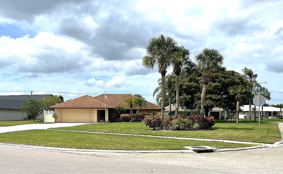 Large corner lot 