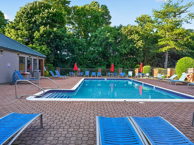 Relax by the sparkling pool at Eagle Rock Apartments at Swampscott, where summer days meet serene living. Enjoy our inviting outdoor space, perfect for unwinding. Schedule your visit today and envision your new lifestyle!