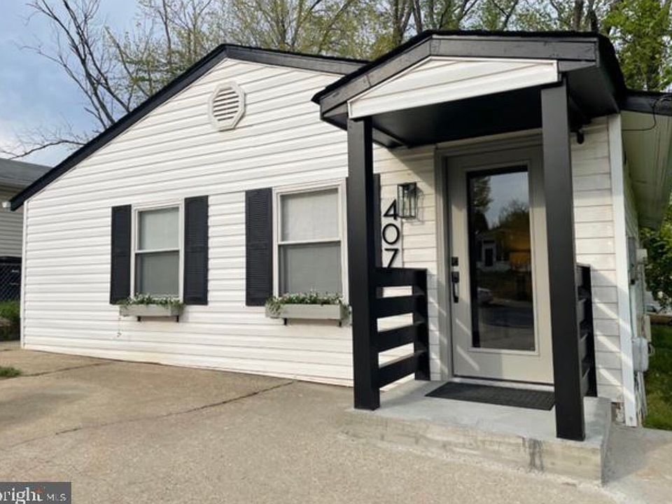 1st image of 407 Carmody Hills Dr
