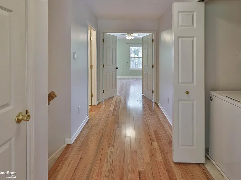 8149 Cross Creek Cir — Photo 22