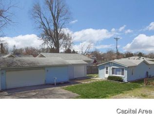 2925 S Woodward St, Springfield, IL 62703
