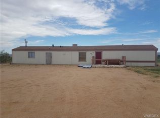 897 S Lochiel Rd, Golden Valley, AZ 86413