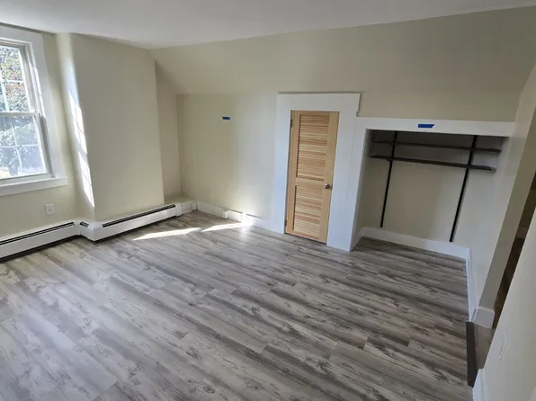 270 N Main St #3, Concord, NH 03301