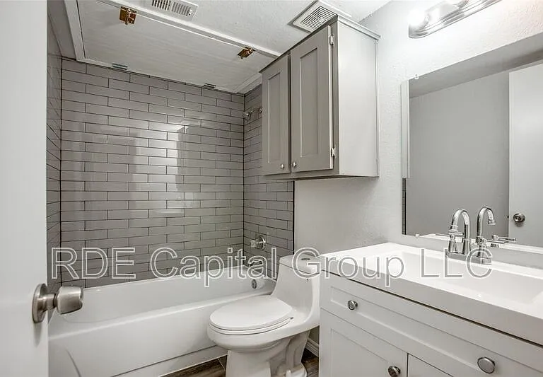 1935 Cranford Dr #104 — Photo 25
