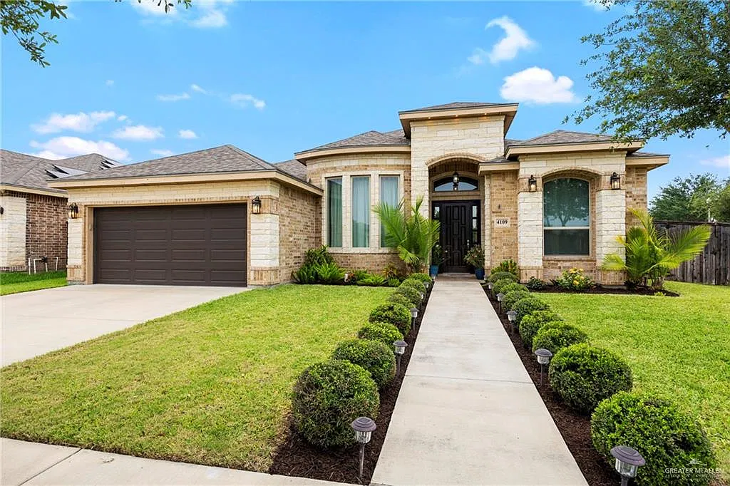 4 bed, 3.0 bath, 2185 sqft, $2,500 — Photo 1