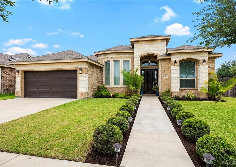 4109 Santa Erica St