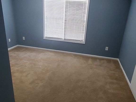 4th Bedroom (Upstairs)