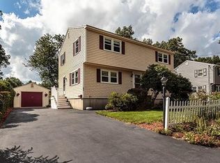 80 Fleming St, Lowell, MA 01851
