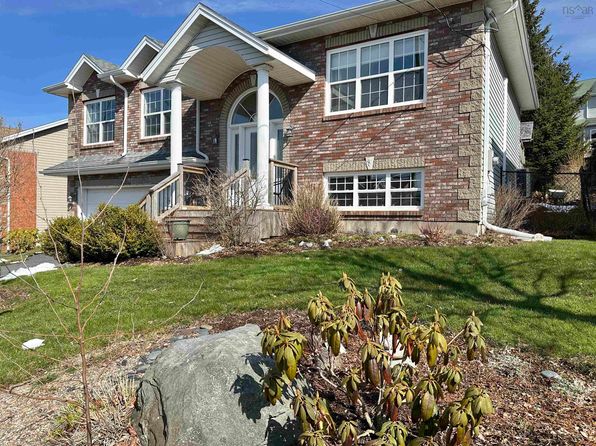 481 Portland Hills Dr, Dartmouth, NS B2W 6P1