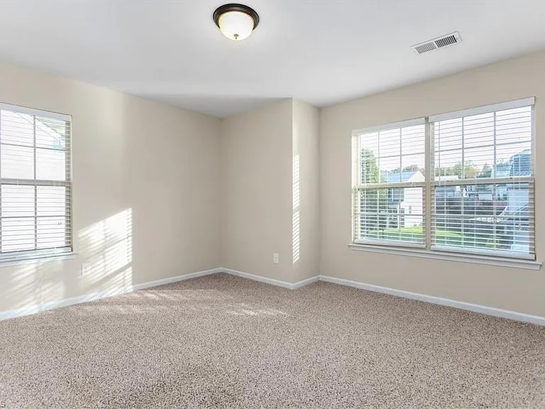 153 Tysonridge Ct — Photo 14
