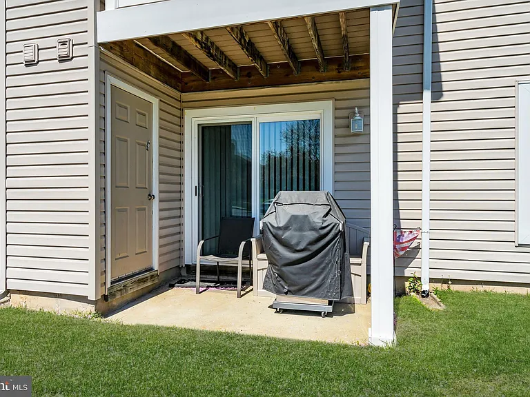 1307 Bennett Pl — Photo 33