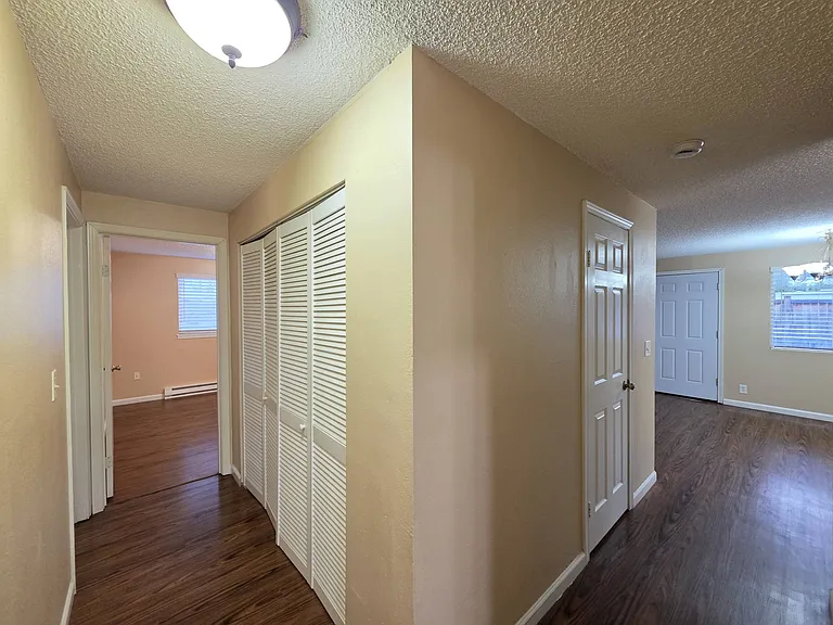 404 Belle Ave #2 — Photo 10