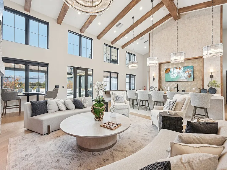 The Garrison Luxury Apartments — Photo 25