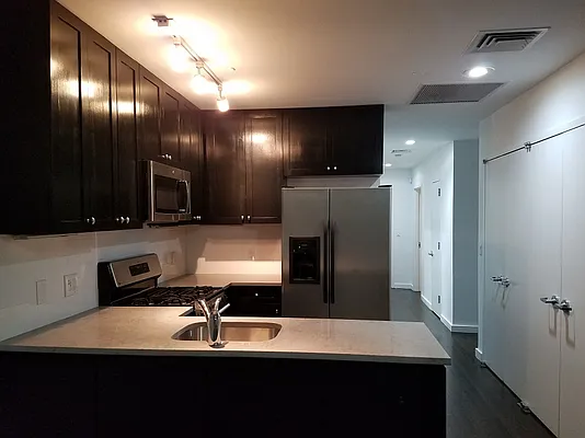 Rented by Citi Habitats | media 41