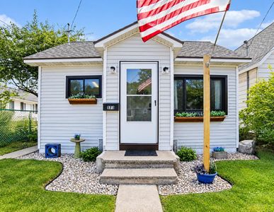 171 Quincy St, Manistee, MI, 49660