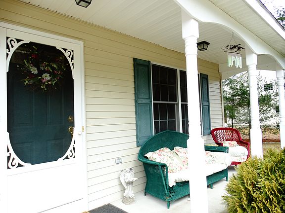 2nd image of 30 Sarah Jen Dr