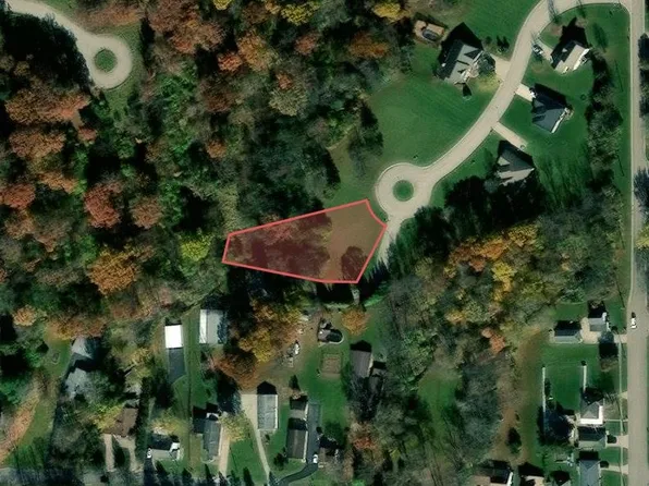 6 Hidden Grove Ln, Spring Valley, IL 61362