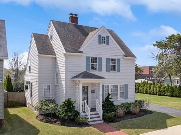 24 Conomo Ave, Lynn, MA 01904